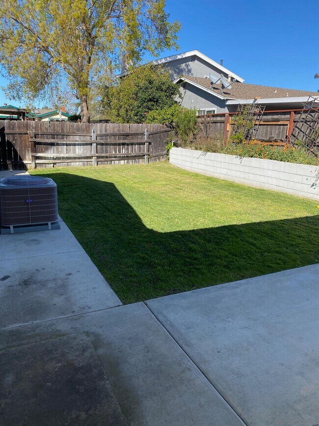 Building Photo - 11217 Adriatic Pl