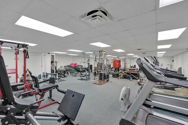 Building Photo - 740 S Federal Hwy