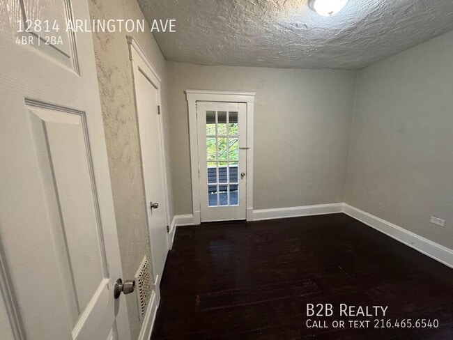 Building Photo - 12814 Arlington Ave