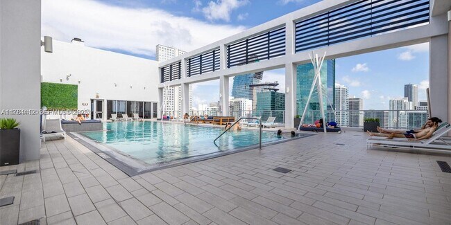 Building Photo - 151 SE 1st St