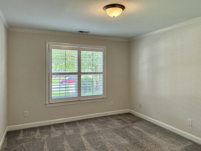 Building Photo - 3721 Stillwood Dr