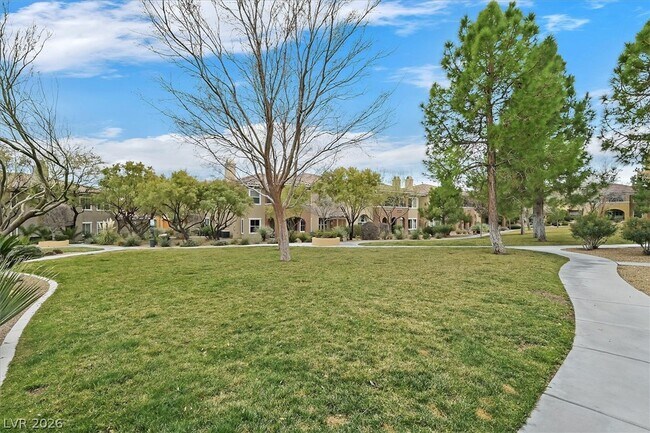 Building Photo - 825 Canterra St