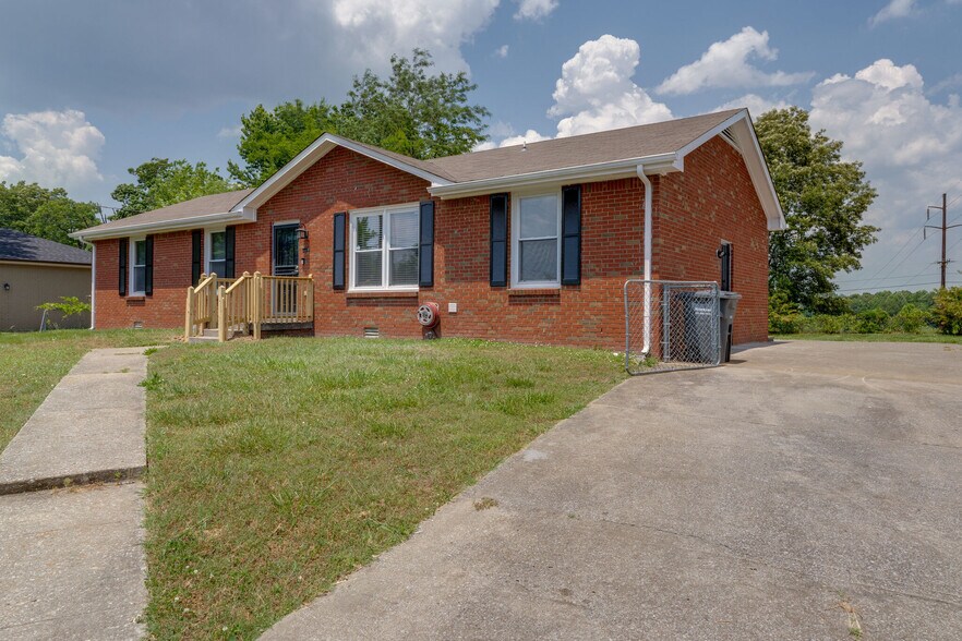 Building Photo - 323 Carter Rd