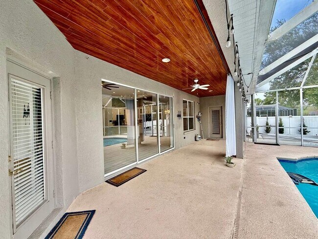 Building Photo - 4301 River Close Blvd