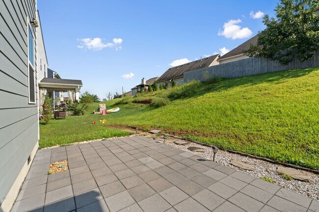 Building Photo - 4BR House