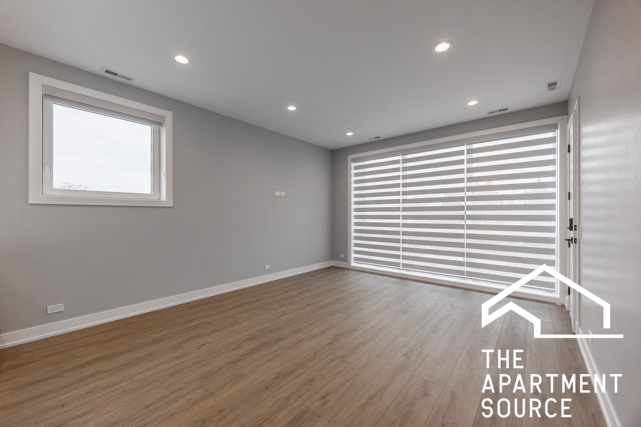 Building Photo - 3738 S Calumet Ave