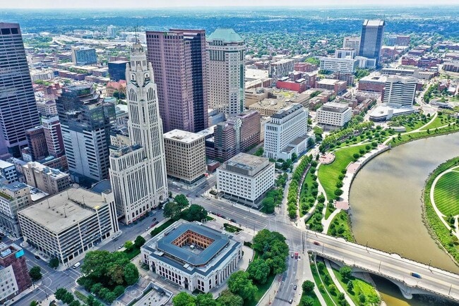 Building Photo - 50 W Broad St