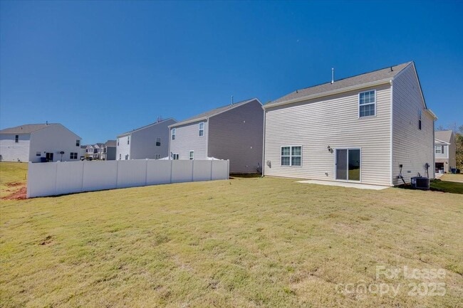 Building Photo - 587 King Clover Ln