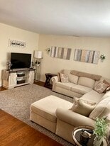 Building Photo - 156 Liberty St