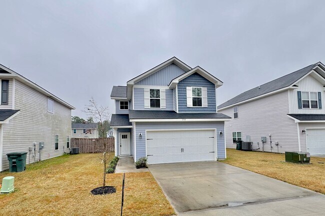 Building Photo - AVAILABLE NOW! (Pet Friendly)