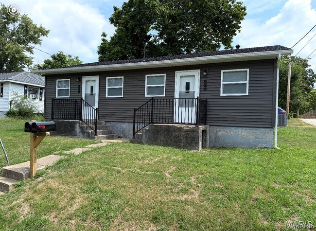 Building Photo - 604 N Henderson St