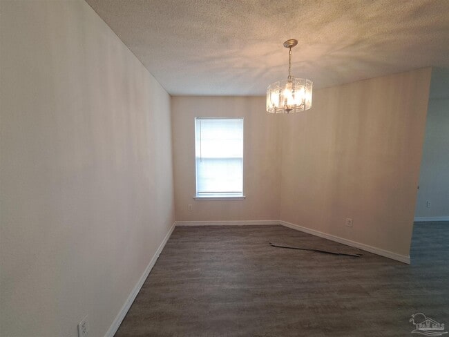Building Photo - 6031 Dallas Ave