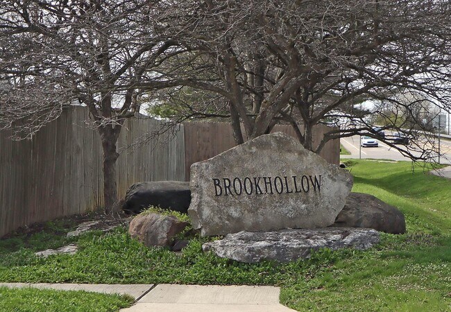 Building Photo - 1417 Wild Oats Dr