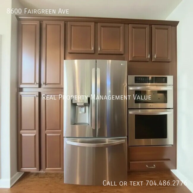 Building Photo - 8600 Fairgreen Avenue