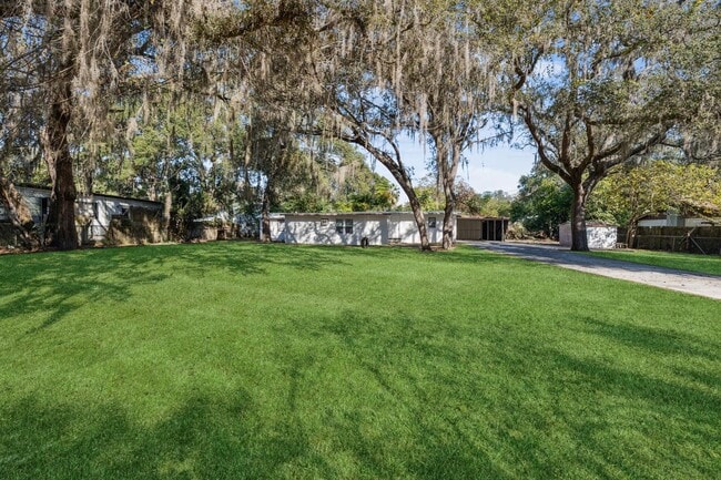 Building Photo - 38341 Palm Grove Dr