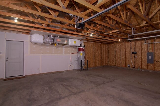 Building Photo - COMING SOON !! 4 Bed 2 bath 5 Mile Prairie newer home with open concept design