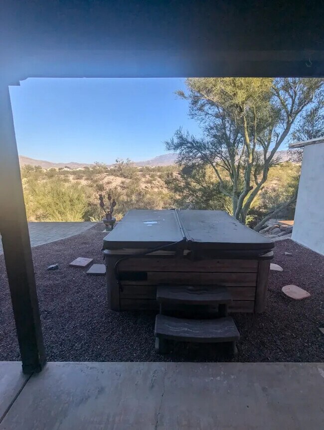 Building Photo - Spacious 4-Bedroom Estate with Chef’s Kitchen