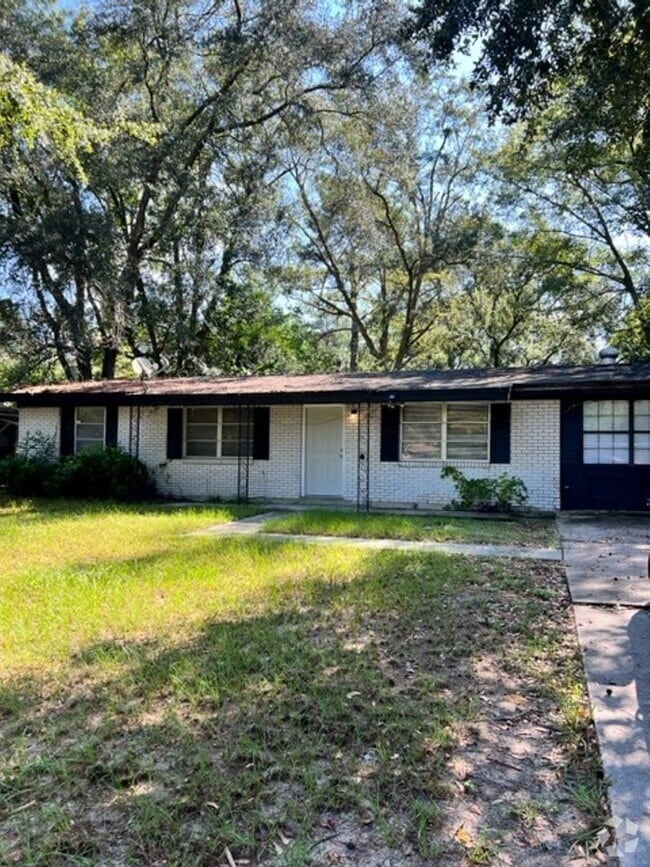 Building Photo - SAVANNAH - SKIDAWAY/SANDFLY