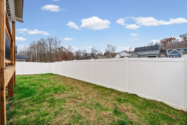 Building Photo - Gorgeous 3 Bedroom Pet Friendly Home For Rent in Pleasant View