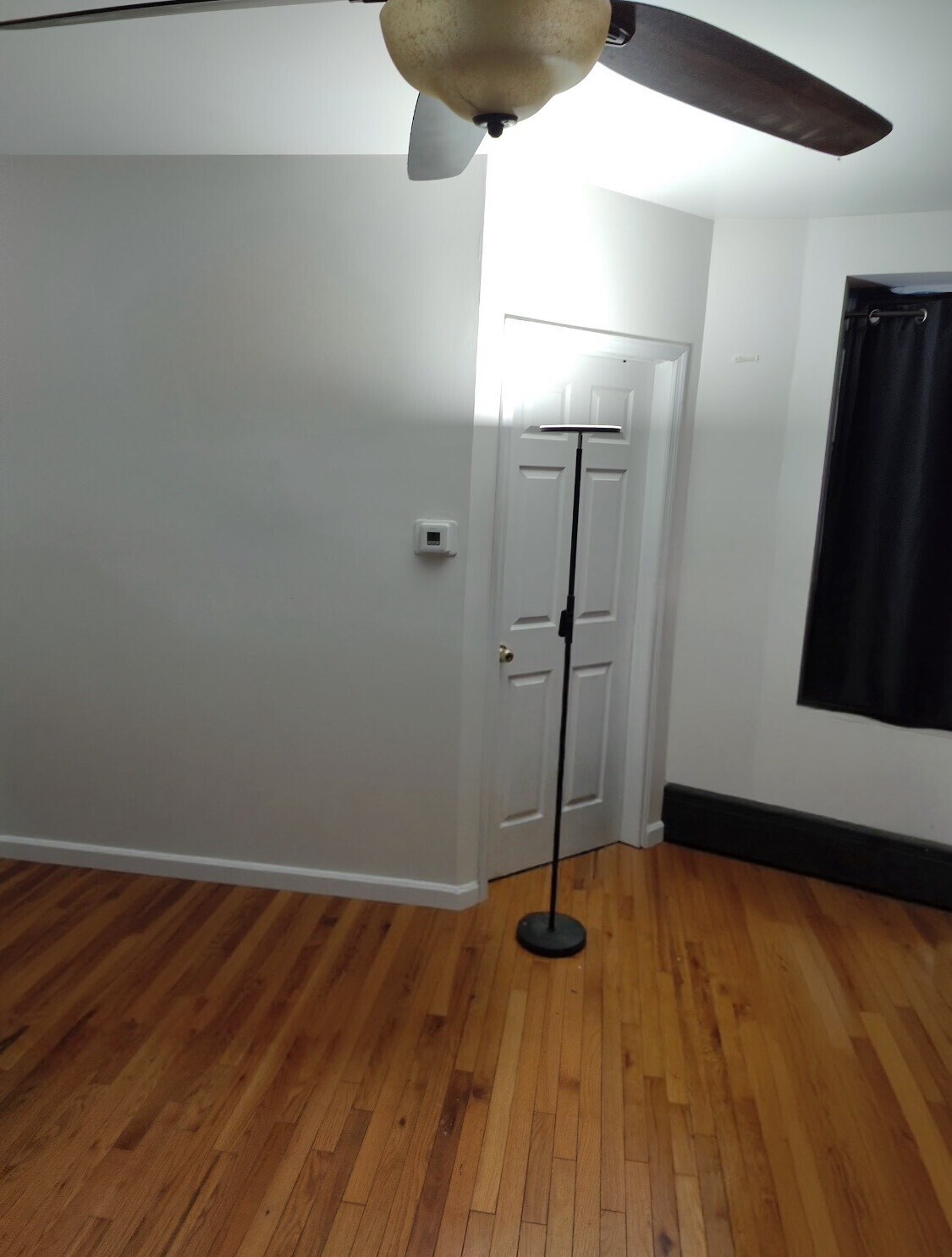 Building Photo - 2128 Newtown Ave