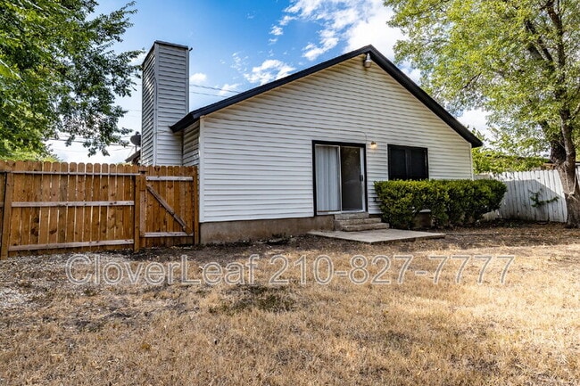 Building Photo - 535 E Ashley Rd