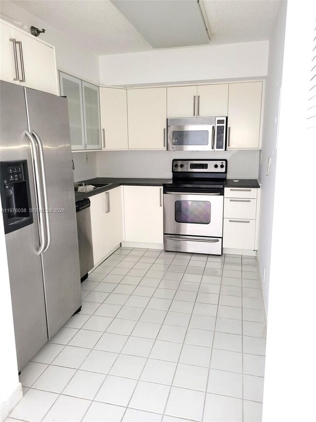 Building Photo - 3300 NE 191st St