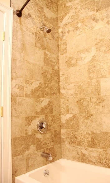 Building Photo - 26 Cedar St