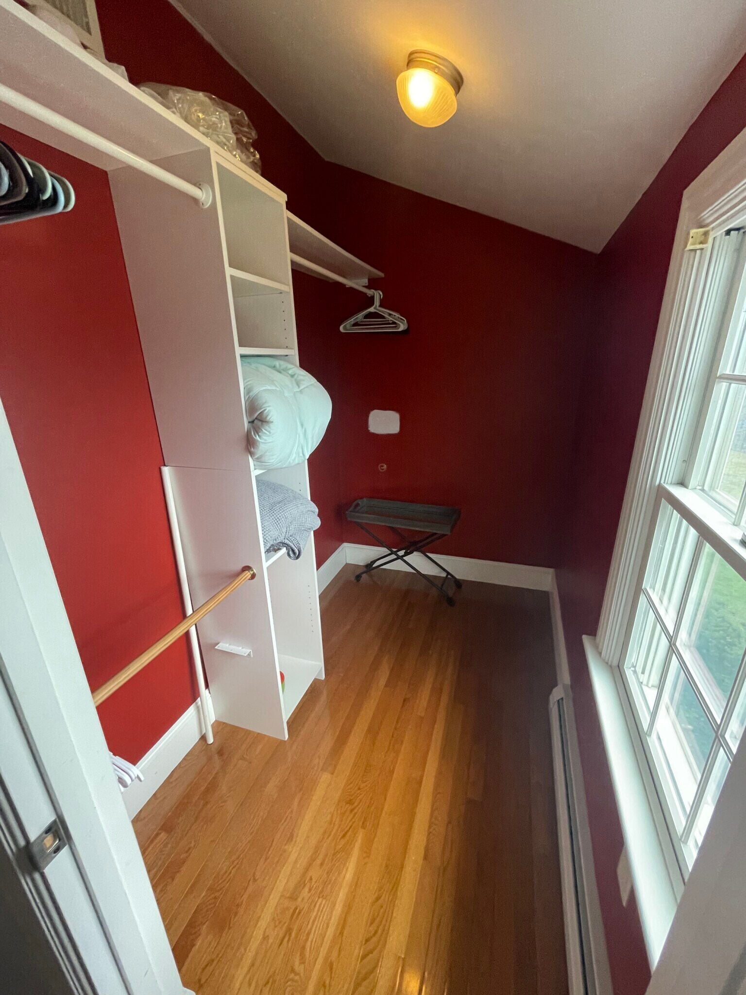 Building Photo - 14 Oak St