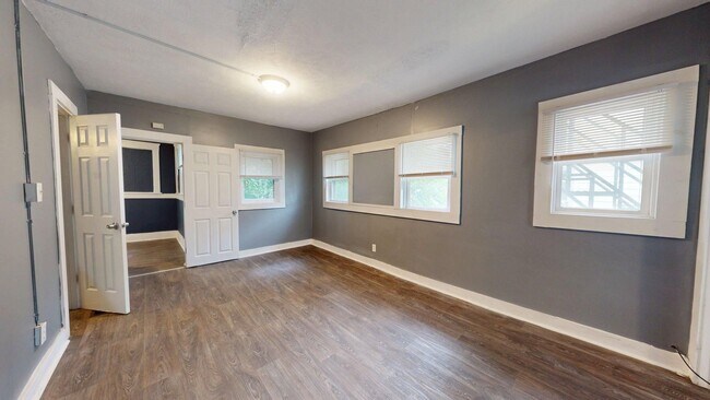 Building Photo - 3889 W.33rd