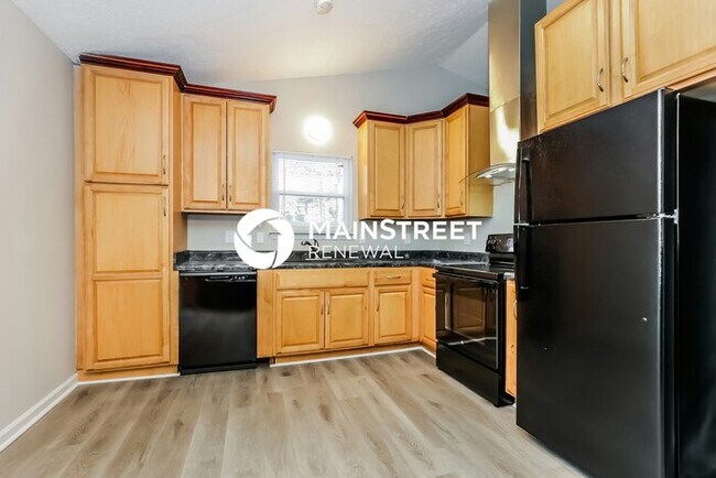 Building Photo - 4 Bedroom Pet-Friendly Home in Antioch, TN with Main Street Renewal