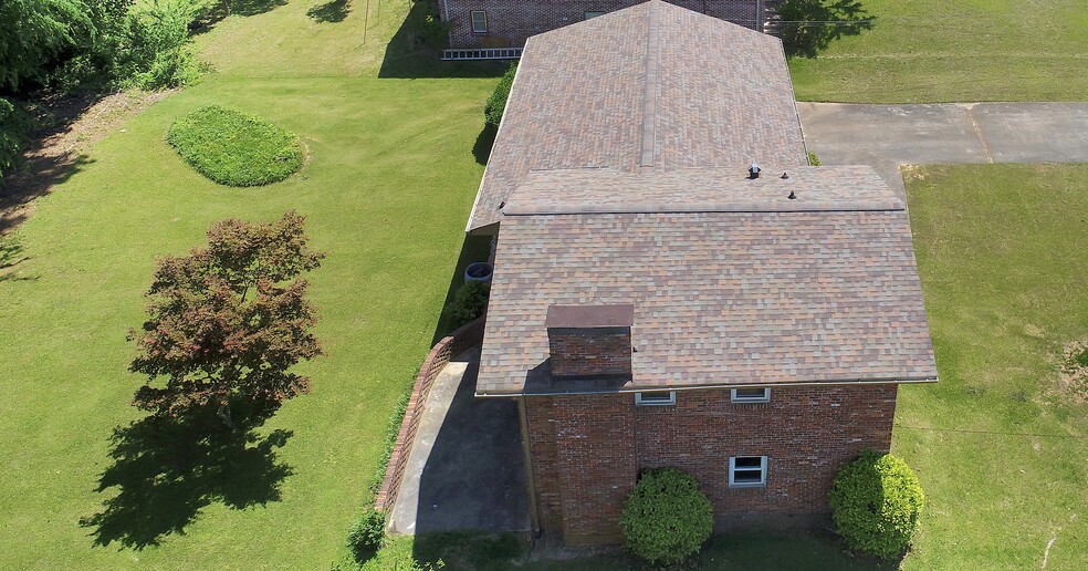 Building Photo - 1871 Cameo Ct