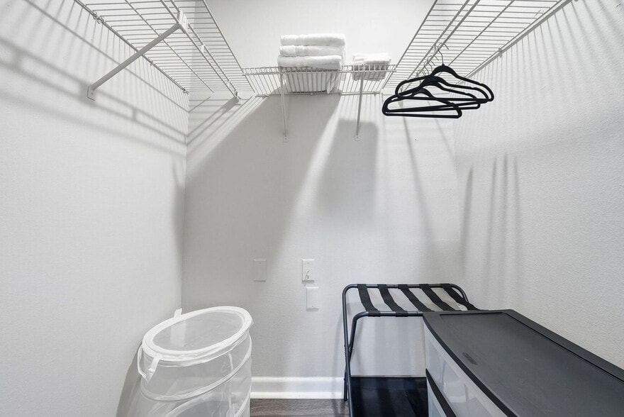 Building Photo - 8307 Royal Sand Cir