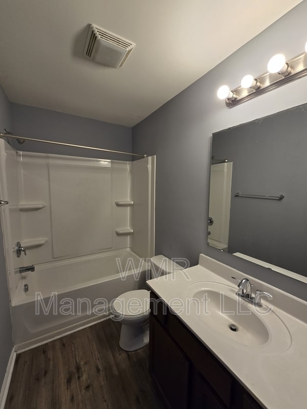 Building Photo - 912 Sherman St