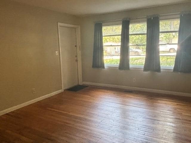 Building Photo - 1634 Mayhew St