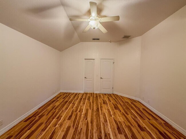 Building Photo - 16908 Cactus Blossom Dr