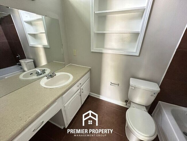 Building Photo - 4440 Castle Heights Dr