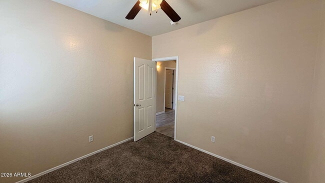 Building Photo - 2739 E Canyon Creek Dr