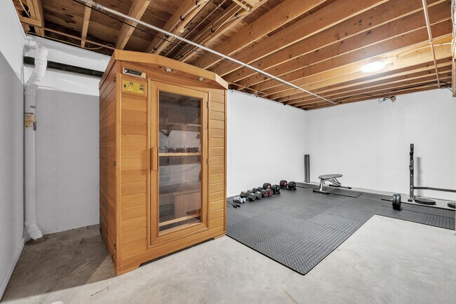 Building Photo - 73 Champeaux Rd