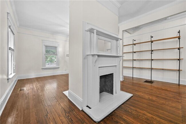 Building Photo - 470 Kelly St SE