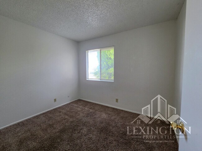 Building Photo - Charming 3BD, 1BA, Home with Modern Upgrades in Antelope, CA