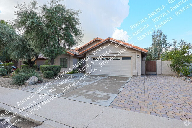 Building Photo - 8444 N 85th St