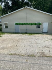 Building Photo - 1926 W 11th St