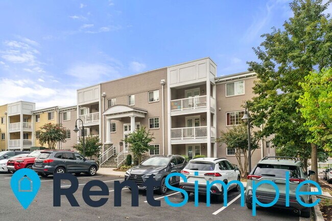 Building Photo - 4167 S Four Mile Run Dr