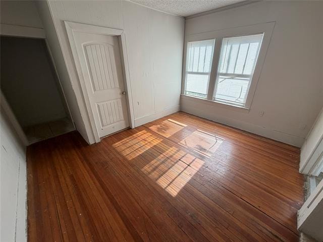 Building Photo - 604 Elm St