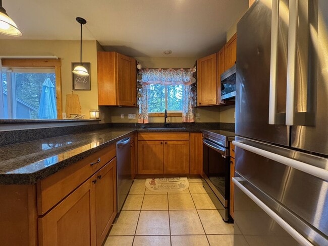 Building Photo - Spacious 4-Bedroom Home in Gated Clearwood...
