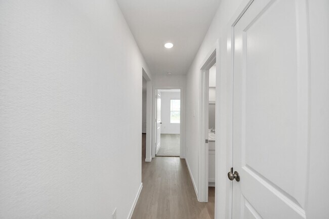Building Photo - 25415 Birch St