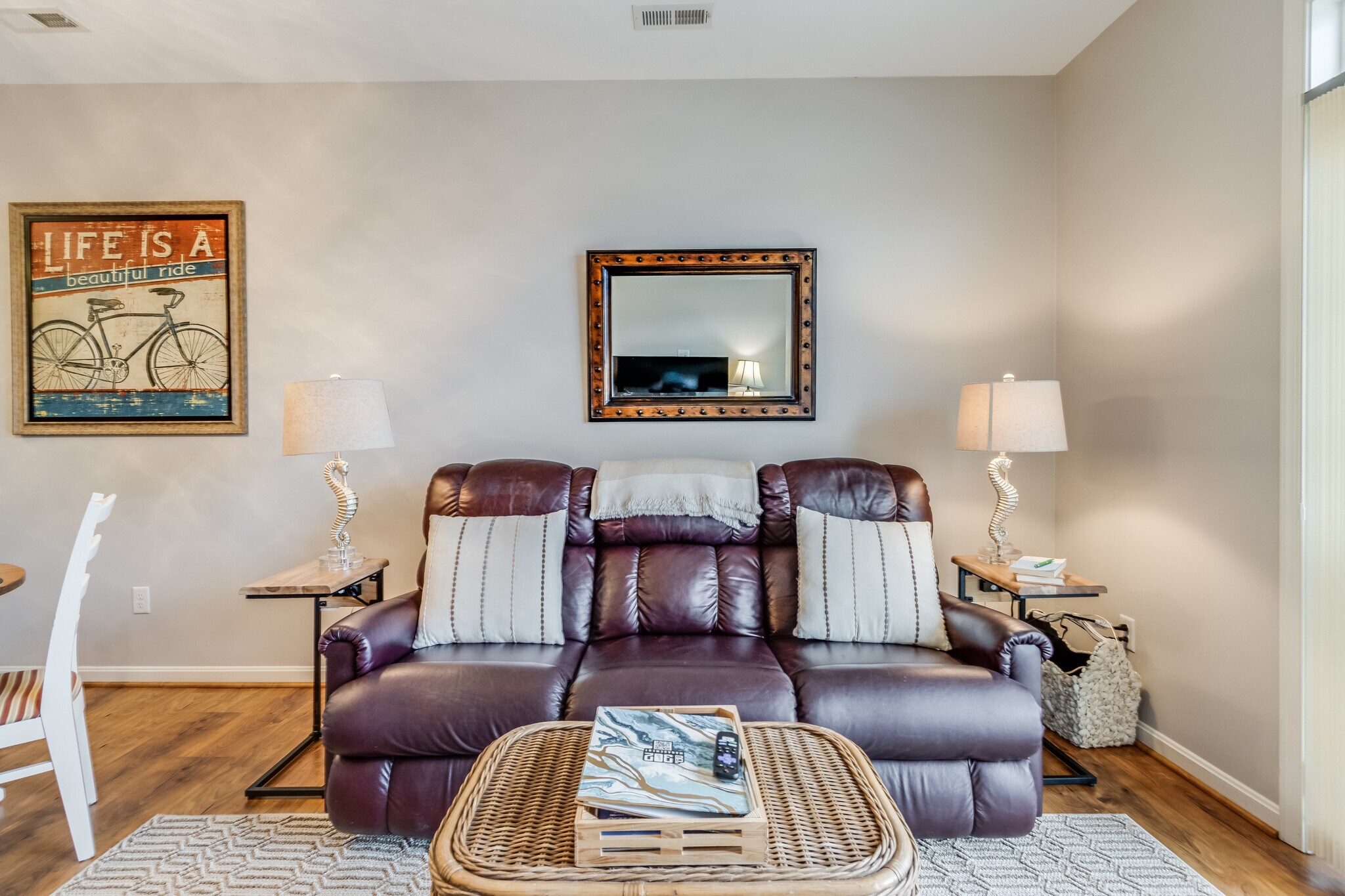 Living Room - 37696 Ulster Dr