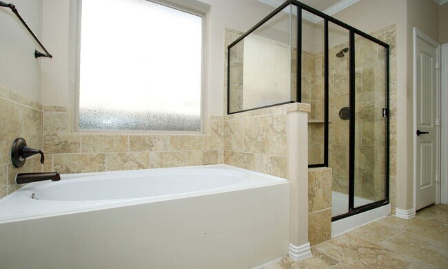 Building Photo - 13827 Slate Mountain Ln