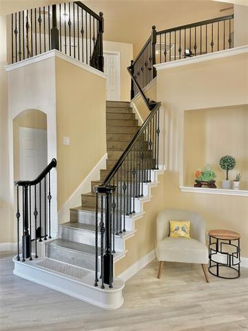 Building Photo - 2122 Trickling Creek Dr