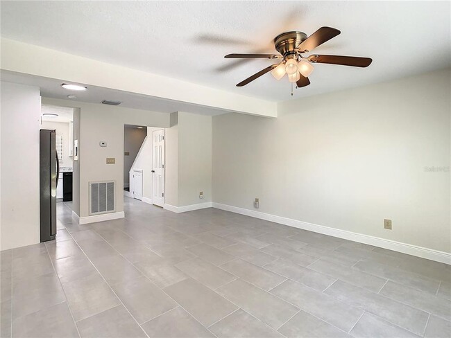Building Photo - 9027 Pebble Creek Dr